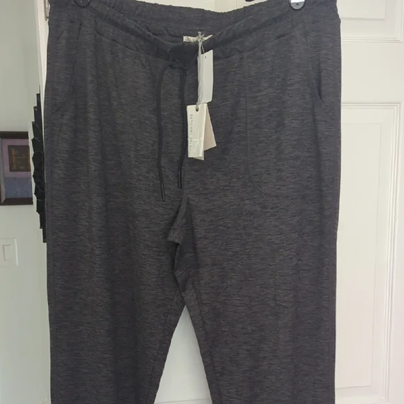 NWT Barefoot Dreams Malibu Collection Butterchic Knit Jogger (XL) - Picture 2 of 8